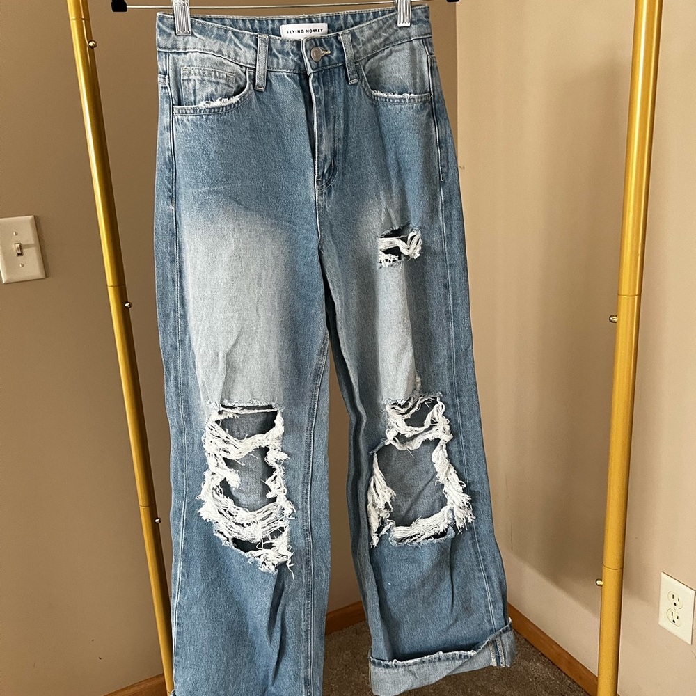 Distressed Blue Jeans Loose Fit